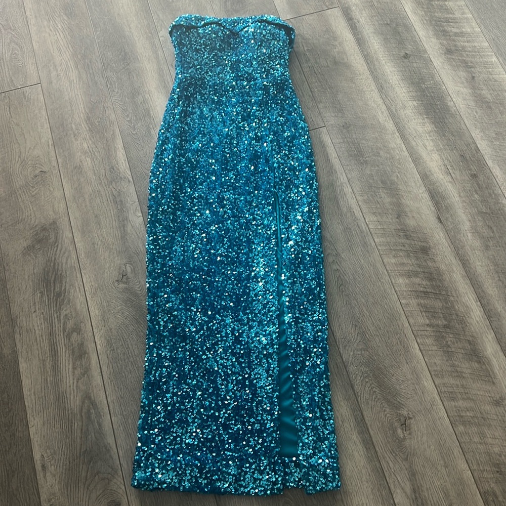 Gorgeous!   Sequin formal strapless dress